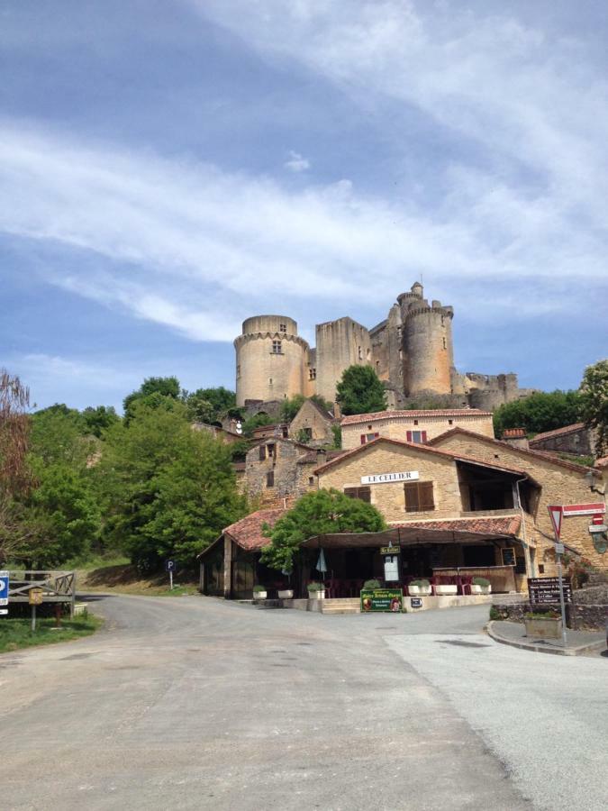 Montcabrier  La Chaumiere酒店 外观 照片